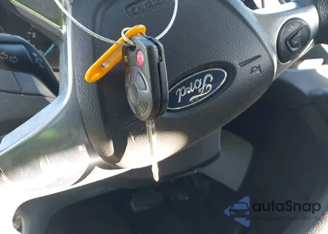 2019 Ford Transit-250 z USA, uszkodzony, nr VIN 1FTYR1YM2KKB34389